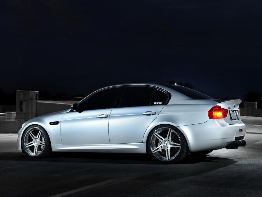  BMW M3 Silver Ghost by IND Distribution 2012 года  (фото 11 из 14)
